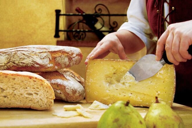 mangiamo italiano pecorino sardo